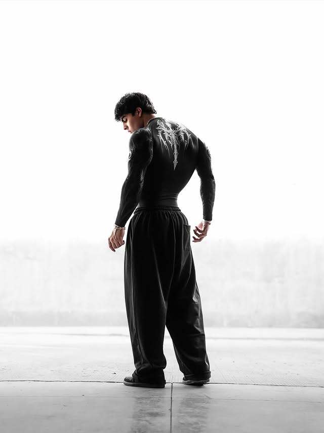 Breathe Divinity Void Tech™ Long sleeve compression